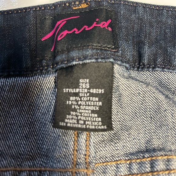 Plus size jeans - Picture 2 of 2